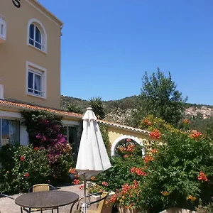 2* Hotel Paradis